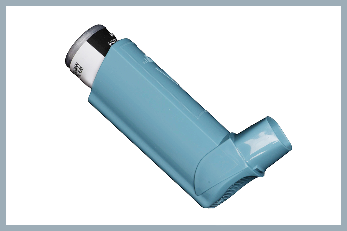 Asthma preventer Blue asthma preventer puffer