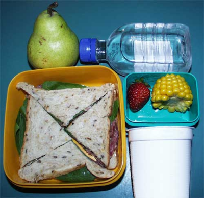 Healthy lunch box 2