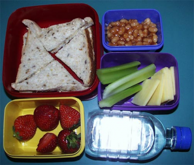 Healthy lunch box 3